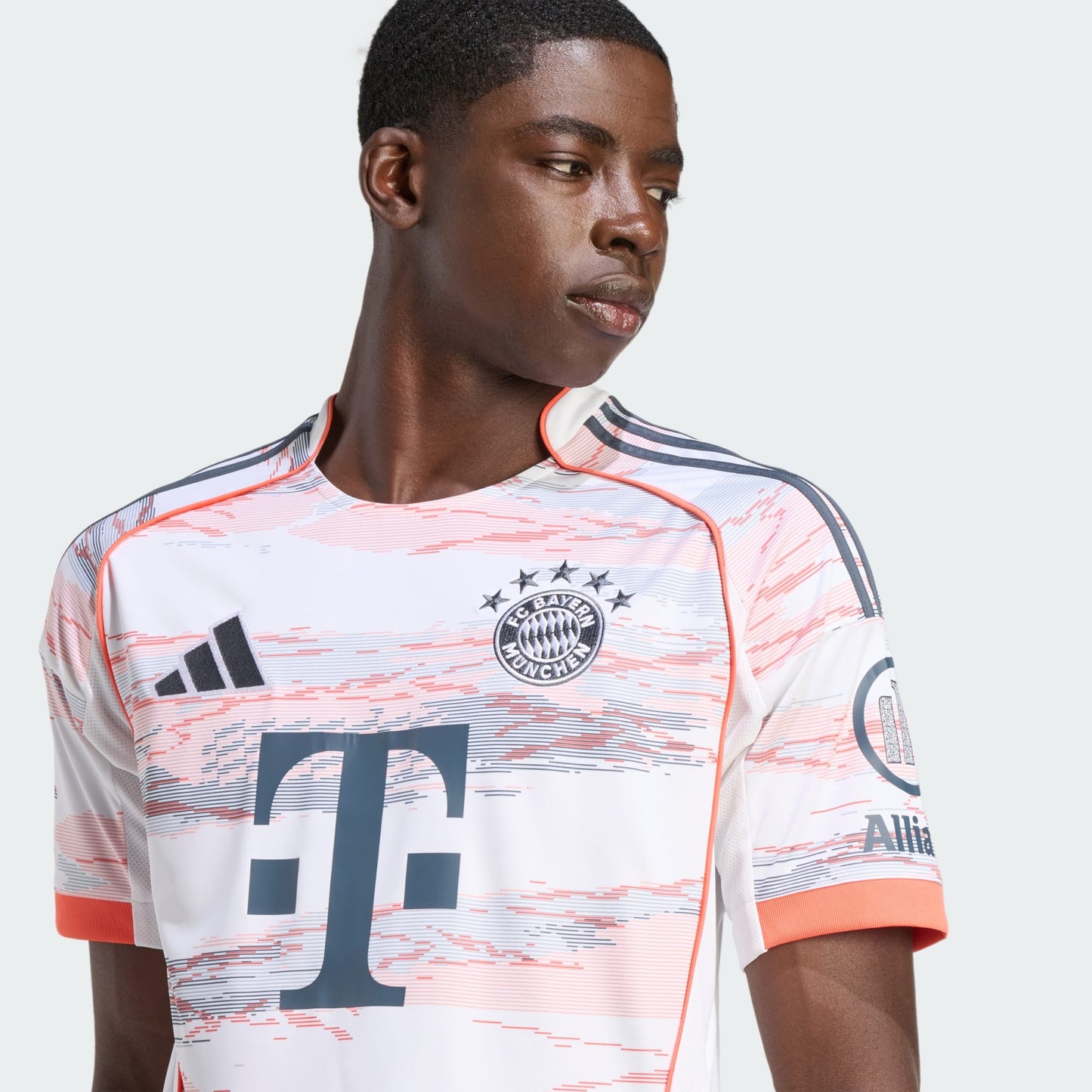 FC Bayern Munich 2025/26 Away Jersey