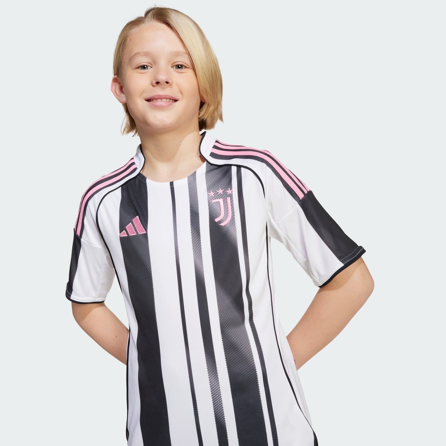 Youth Juventus 2025/26 Home Jersey