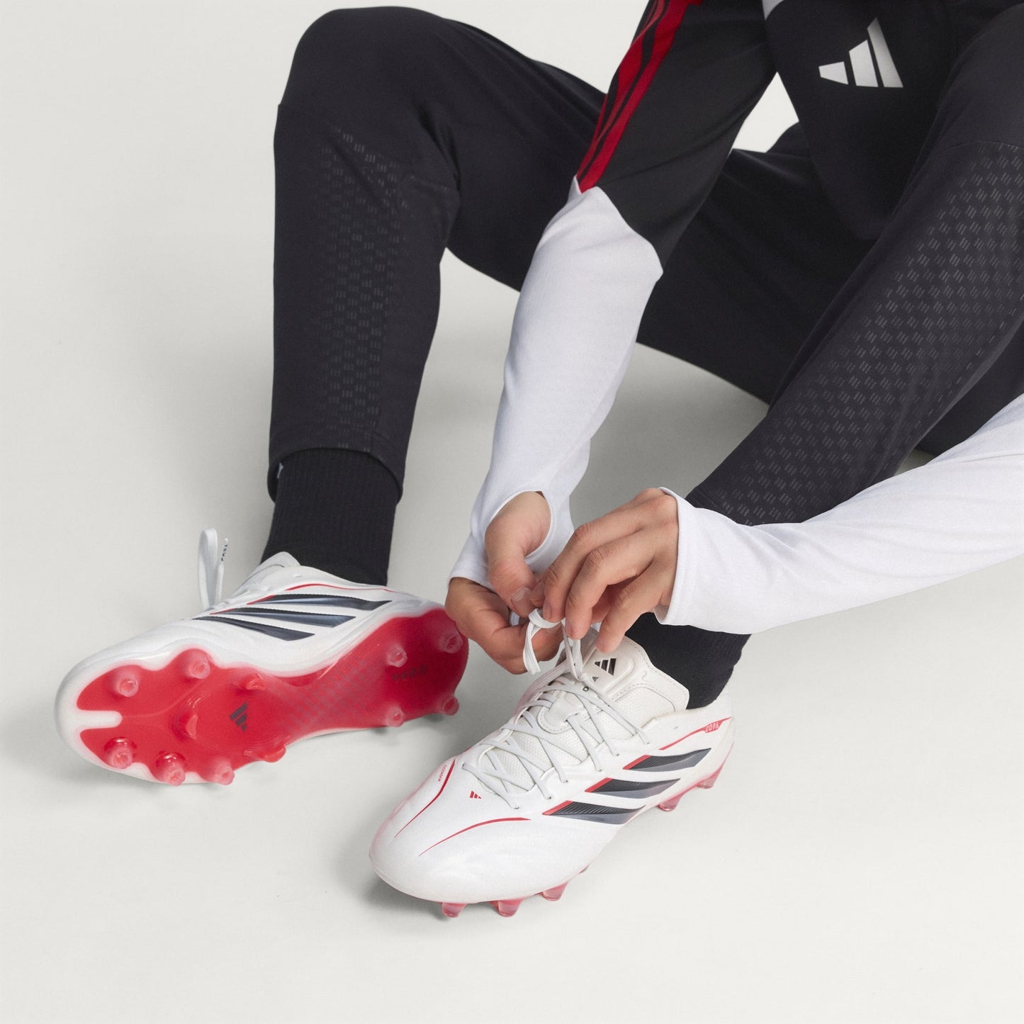 Copa Pure 4 Elite FG [Zero Metalic/Core Black/Lucid Red]