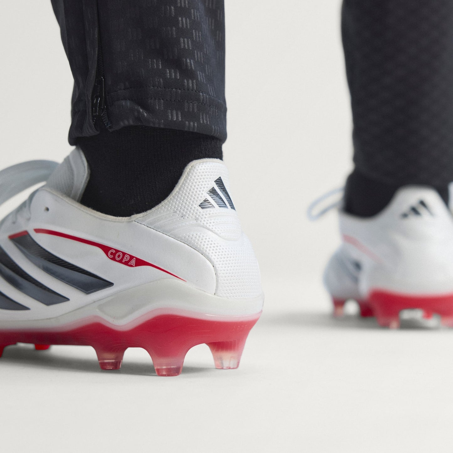 Copa Pure 4 Elite FG [Zero Metalic/Core Black/Lucid Red]