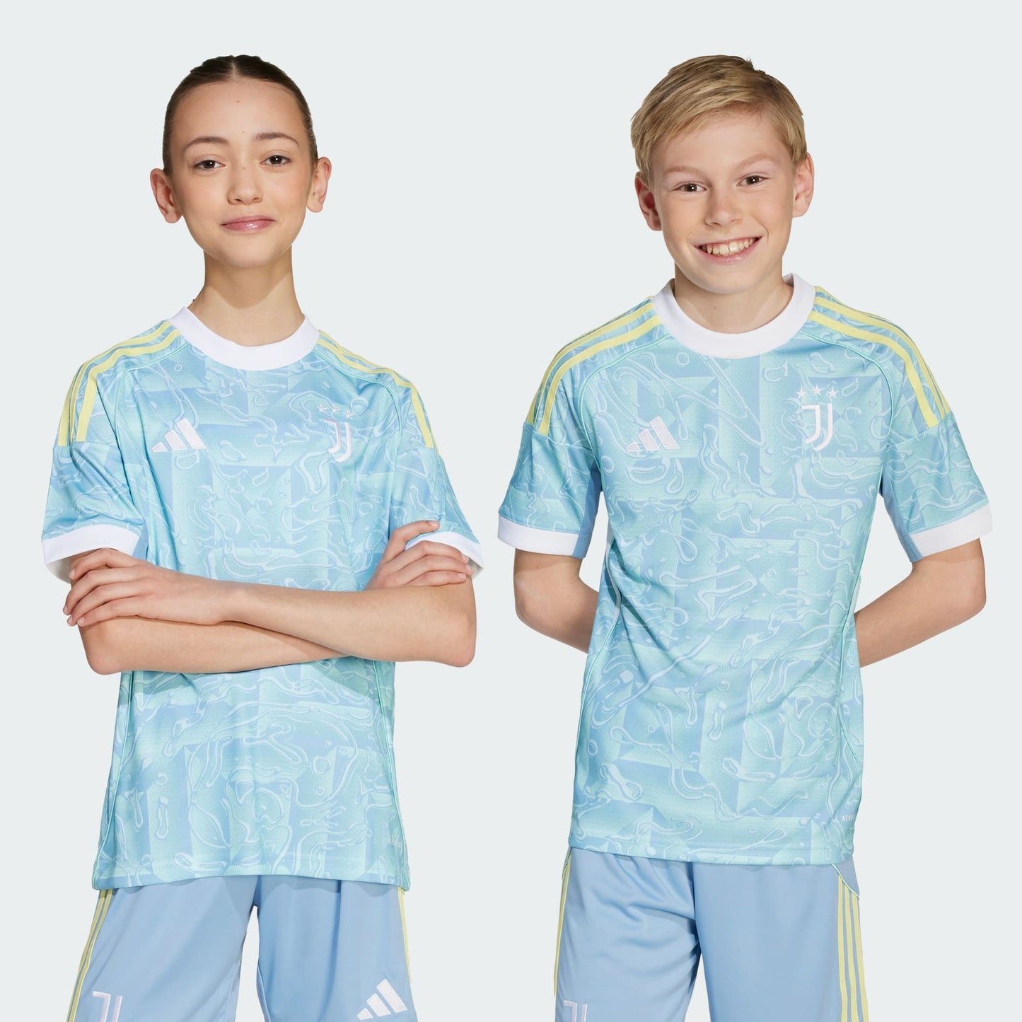 Youth Juventus 2025/26 Away Jersey