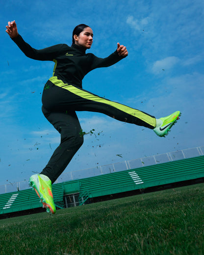 Phantom 6 Low Elite FG [Limelight/Hyper Crimson]