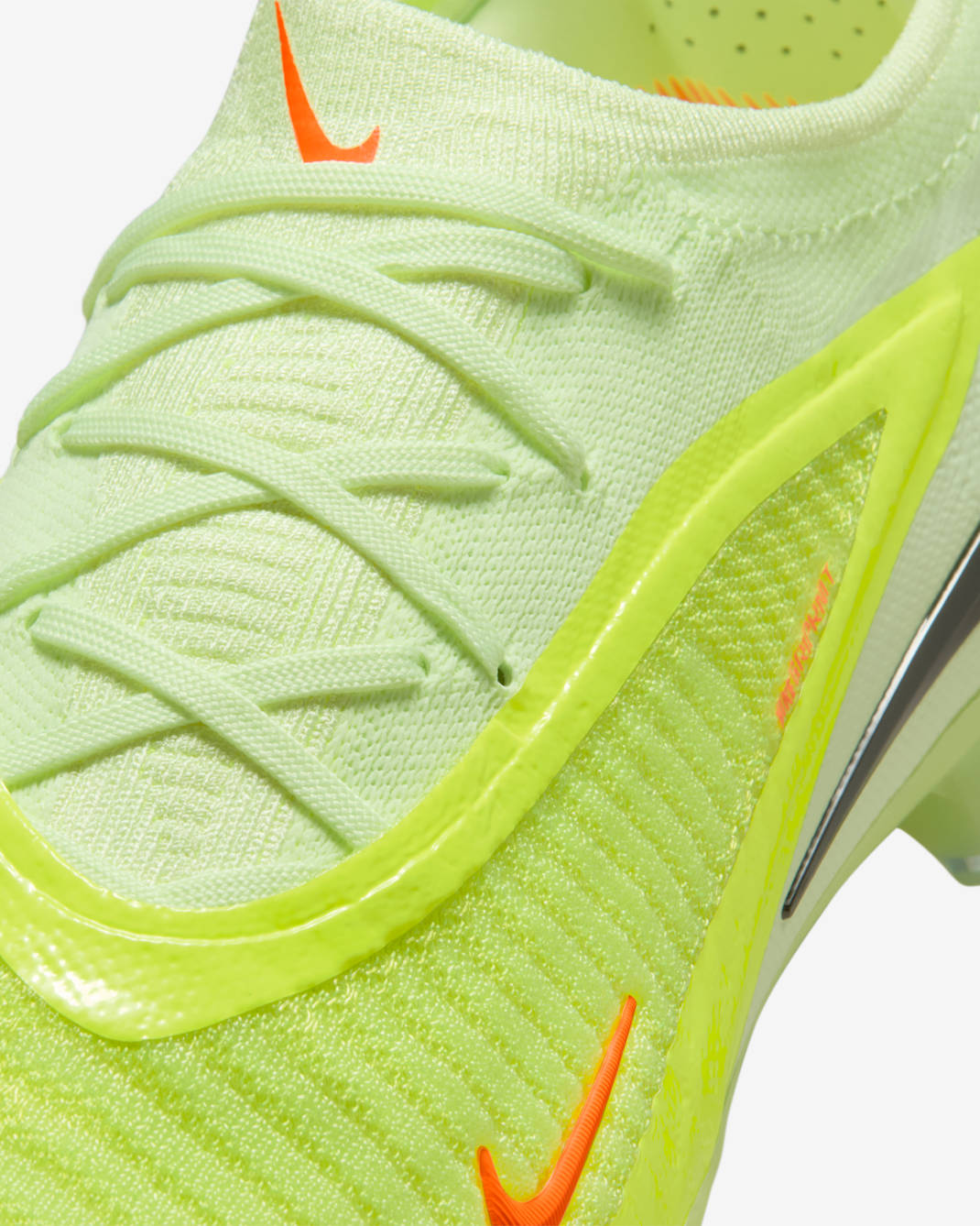 Phantom 6 Low Elite FG [Limelight/Hyper Crimson]