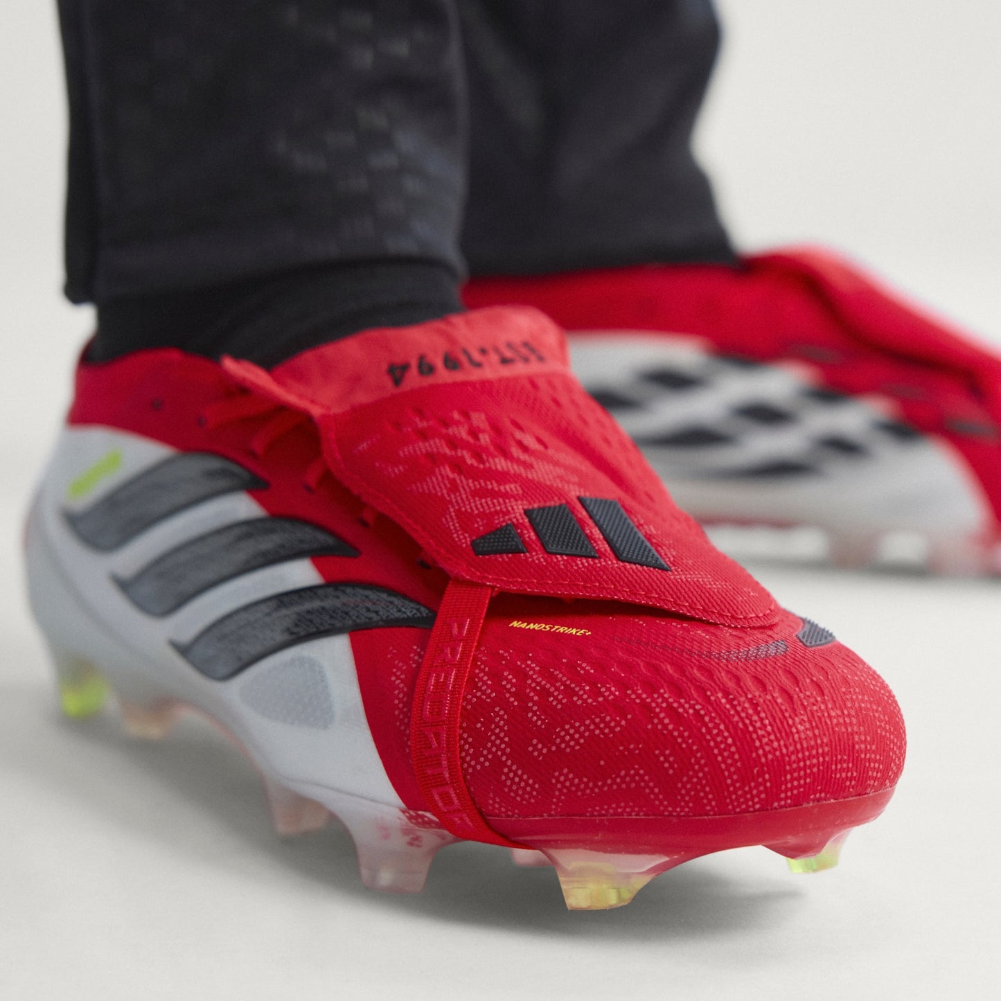 Predator Elite FT FG [Lucid Red/Core Black/Cloud White]