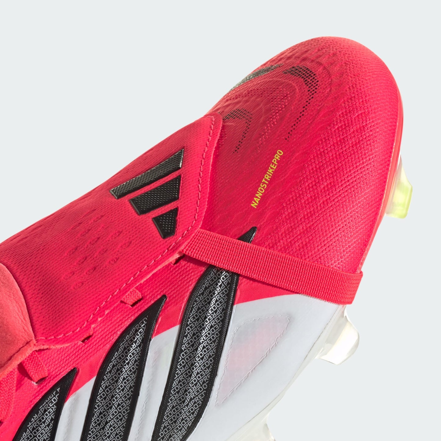 Predator Pro FT FG [Lucid Red/Core Black/Cloud White]